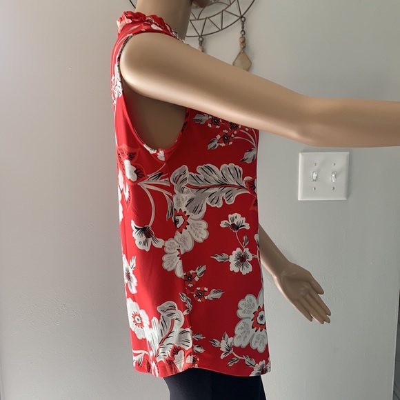 Ann Taylor Red Floral Sleeveless Top - Picture 4 of 10